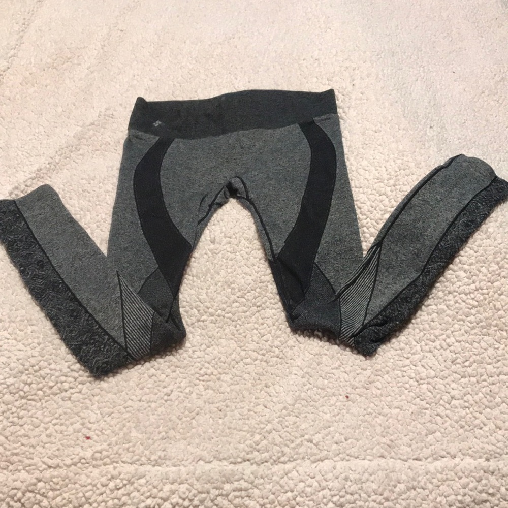 Perfect condition high quality NUX high compression leggings!